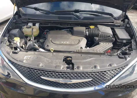 2017 Chrysler Pacifica Touring из США, поврежденный, VIN 2C4RC1DG5HR529473